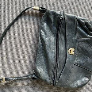 Chic Black Leather Crossbody Bag